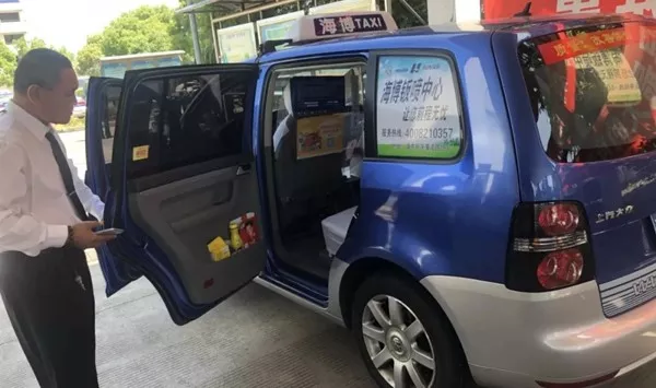 上海出租車?yán)镩_(kāi)起便利店，司機(jī)提成15%，這種操作可行嗎？